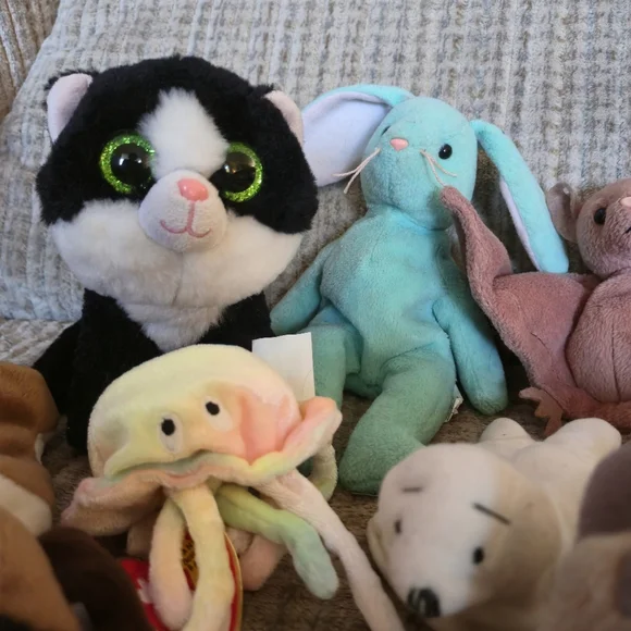 TY Beanie Baby Lot Goochy Bernie Batty Hippity Goatee Seamore 90s Vintage Set 8 - Picture 4 of 16